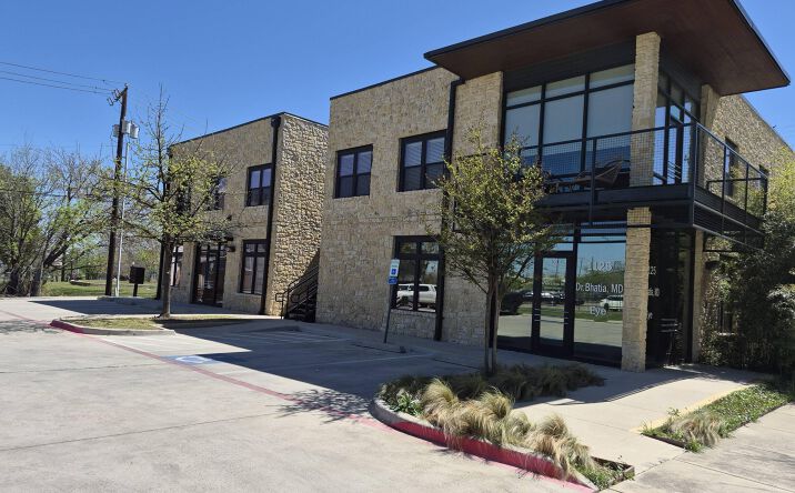 Pictures of Office property located at 1125 S Jennings Ave #110, Fort Worth, TX 76104 for lease - image #1