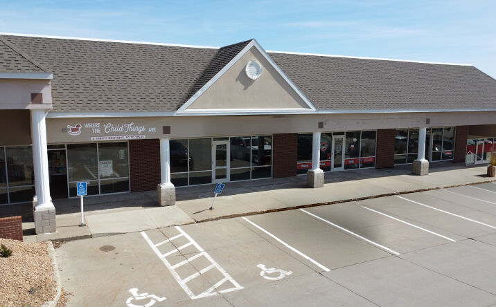 Pictures of Office property located at 2781 100th St, Urbandale, IA 50322 for lease - image #1