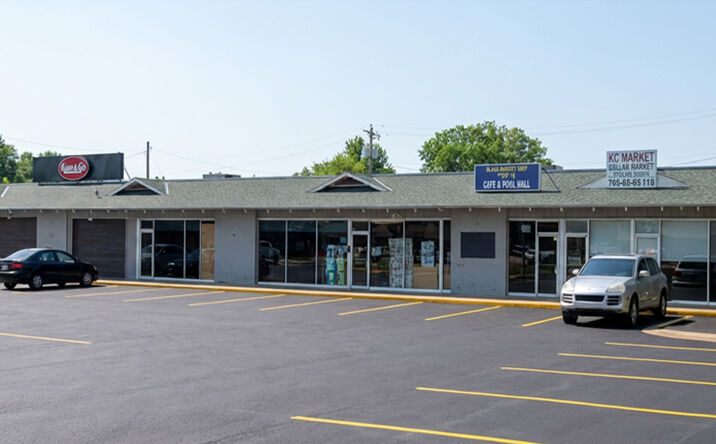 Pictures of Retail, Office property located at 939 S Woodlawn Blvd, Wichita, KS 67218 for lease - image #1