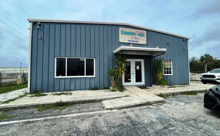 Pictures of Industrial property located at 3205 Hanson St, Fort Myers, FL 33916 for lease - image #1
