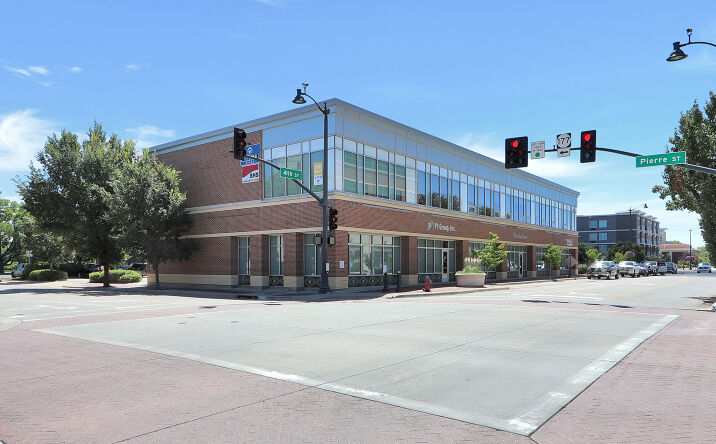 Pictures of Office property located at 301 S 4th St, Manhattan, KS 66502 for lease - image #1