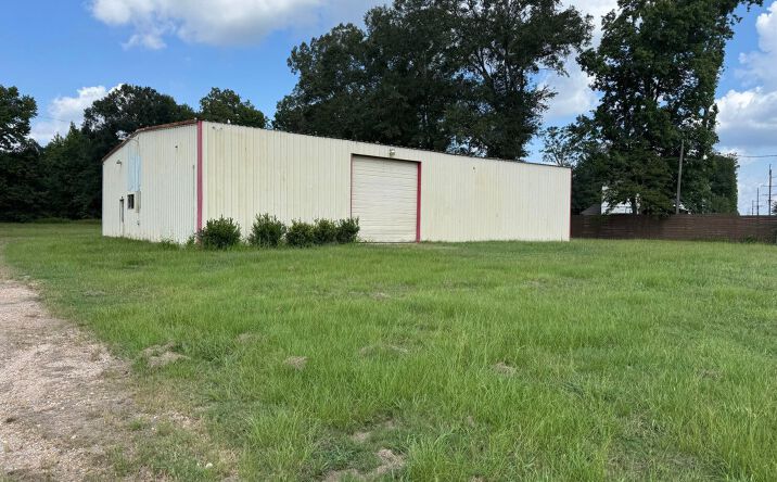 Pictures of Industrial property located at 3383 Interstate 49 South Service Rd, Opelousas, LA 70570 for lease - image #1