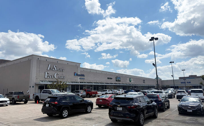 Pictures of Retail property located at 13167 Northwest Fwy, Houston, TX 77040 for lease - image #1