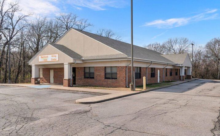 Pictures of Office property located at 4020 Newlon Rd, Fort Smith, AR 72904 for lease - image #1