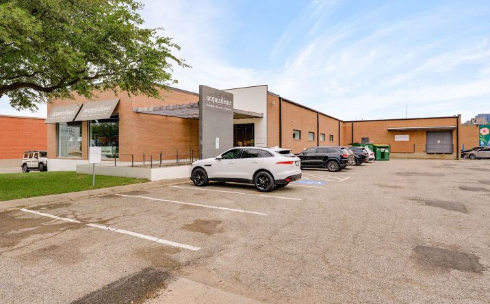 Pictures of Industrial property located at 1710 Hi Line Dr, Dallas, TX 75207 for lease - image #1