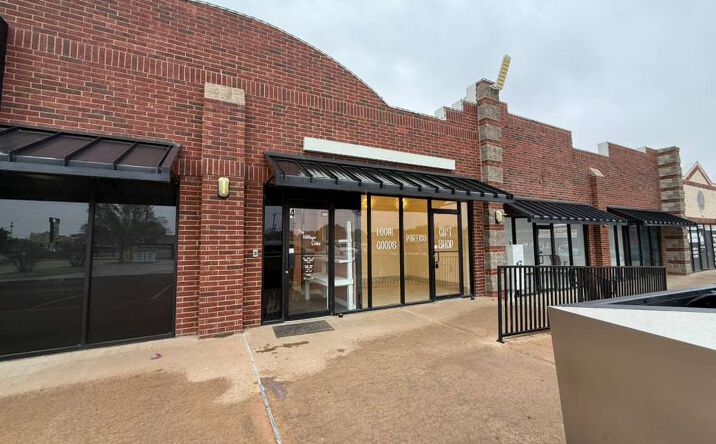 Pictures of Retail, Office, Special Purpose property located at 2526 Missile Rd, Wichita Falls, TX 76306 for lease - image #1