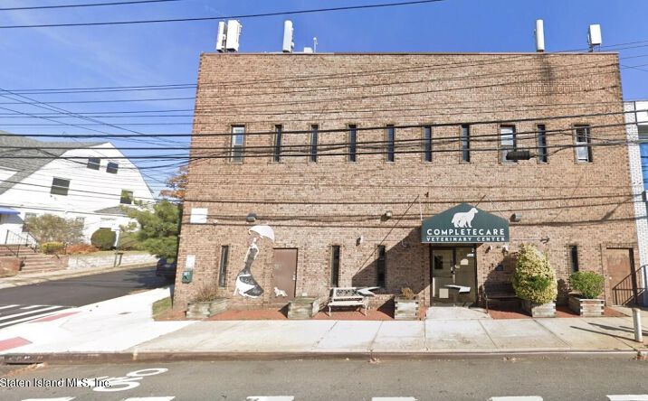 Pictures of Office, Retail property located at 1293 Clove Road, Staten Island, NY 10301 for lease - image #1