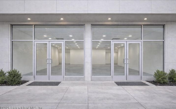 Pictures of Office, Retail, Restaurant property located at 197 Canal Street, Staten Island, NY 10304 for lease - image #1