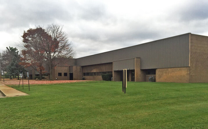 Pictures of Industrial property located at 3153 - 3155 Ridgeway Court, Commerce Charter Township, MI 48390 for lease - image #1