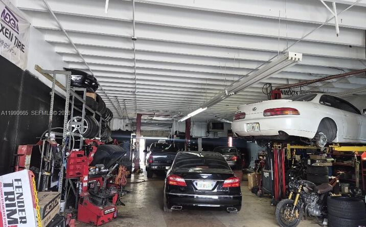 Pictures of Industrial, Retail property located at 5824 Dewey St, Hollywood, FL 33023 for lease - image #1