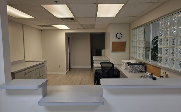 Pictures of Office property located at 2525 Harbor Blvd, Port Charlotte, FL 33952 for lease - image #1