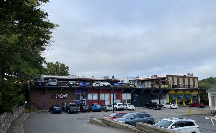 Pictures of Retail property located at 280 High St, Clinton, MA 01510 for lease - image #1