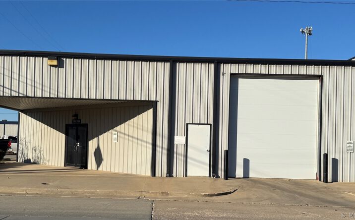 Pictures of Industrial, Office, Retail property located at 200 E 10th, Ada, OK 74820 for lease - image #1
