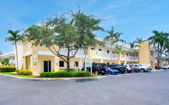 Pictures of Industrial property located at 2755 Vista Parkway 2, West Palm Beach, FL 33411 for lease - image #1