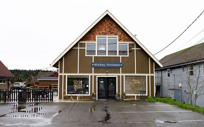 Pictures of Office property located at 105 S Main St, Coupeville, WA 98239 for lease - image #1
