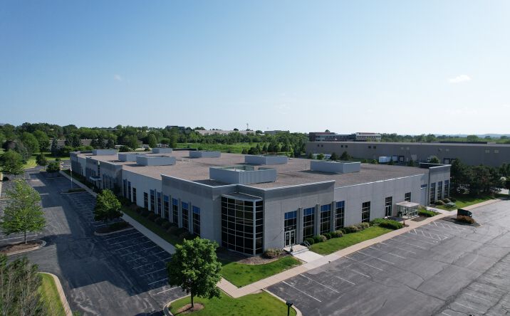 Pictures of Office, Industrial property located at W233N2095 Ridgeview Pkwy, Waukesha, WI 53188 for lease - image #1