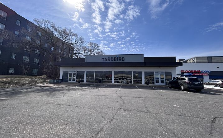 Pictures of Retail property located at 8215 MN-7, St Louis Park, MN 55426 for lease - image #1