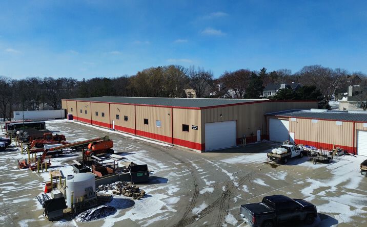 Pictures of Industrial property located at 2202 Wolf Way, West Des Moines, IA 50265 for lease - image #1