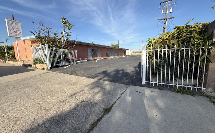 Pictures of Retail, Office property located at 14032 Lake St, Garden Grove, CA 92843 for lease - image #1