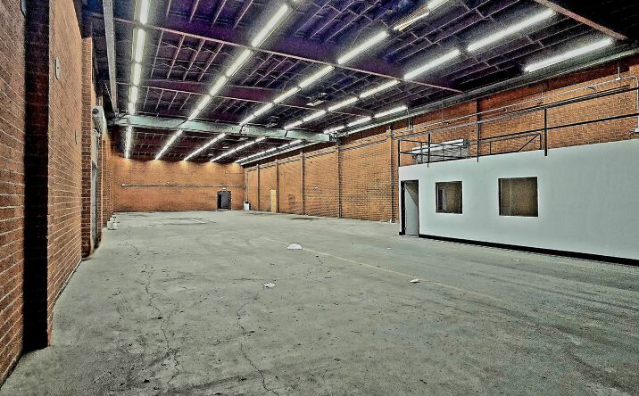Pictures of Industrial property located at 706 E 18th St, Los Angeles, CA 90021 for lease - image #1