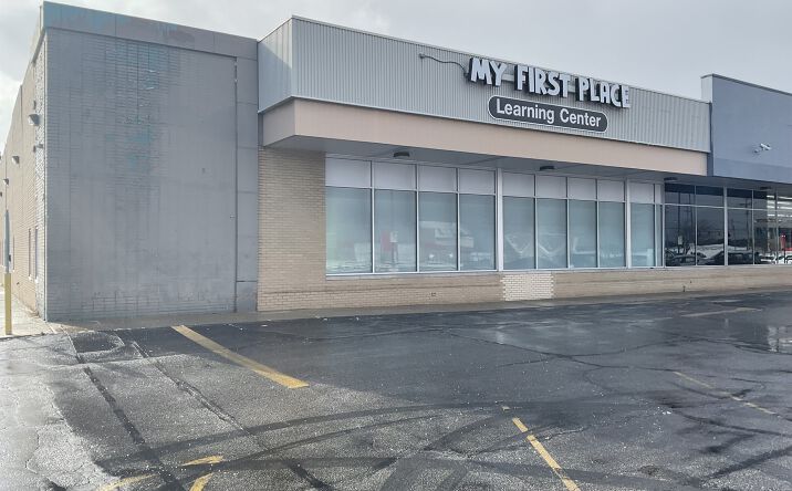 Pictures of Retail property located at 21900 Emery Rd, North Randall, OH 44128 for lease - image #1