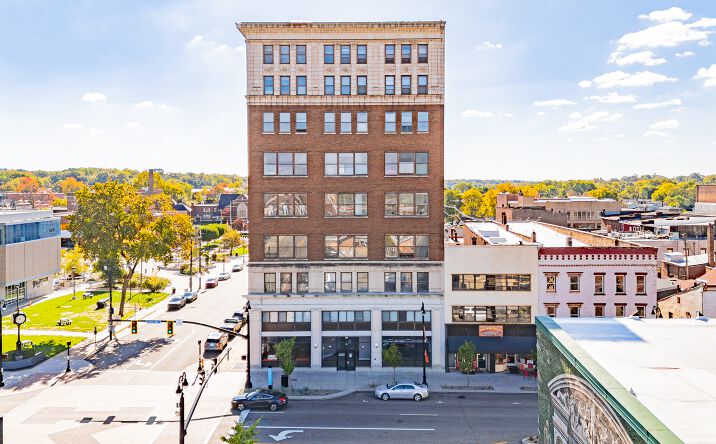 Pictures of Retail, Office property located at 59 Lincoln Way E, Massillon, OH 44646 for lease - image #1