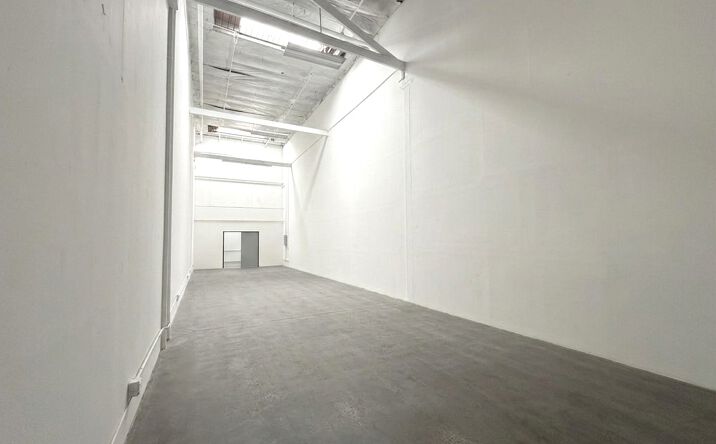 Pictures of Industrial property located at 2001 S Santa Fe Ave, Los Angeles, CA 90021 for lease - image #1