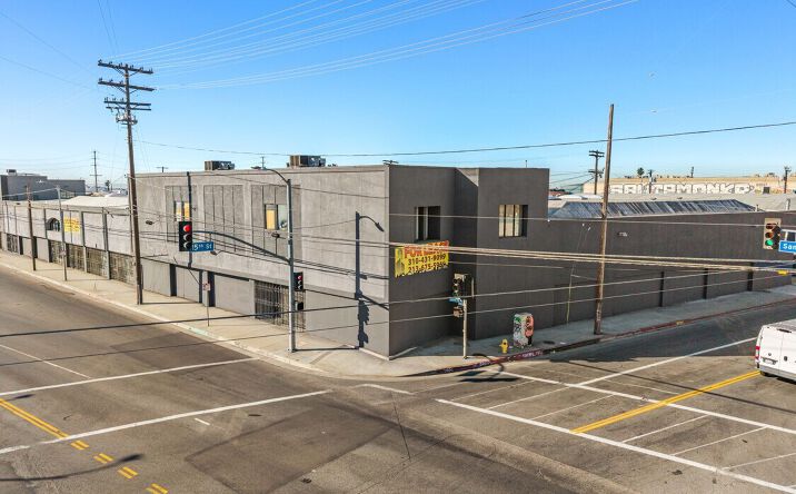 Pictures of Industrial property located at 2001 S Santa Fe Ave, Los Angeles, CA 90021 for lease - image #1
