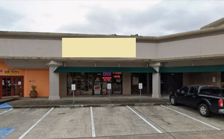 Pictures of Retail property located at 4928 Fairmont Pkwy, Pasadena, TX 77505 for lease - image #1