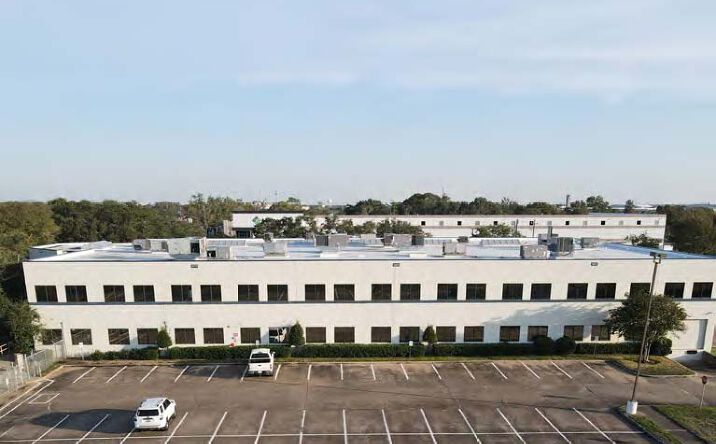 Pictures of Office property located at 811 FM1959, Houston, TX 77034 for lease - image #1