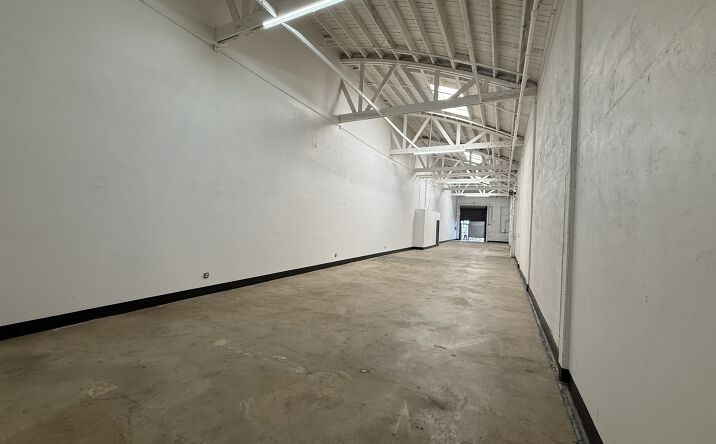 Pictures of Industrial property located at 2039 S Santa Fe Ave, Los Angeles, CA 90021 for lease - image #1