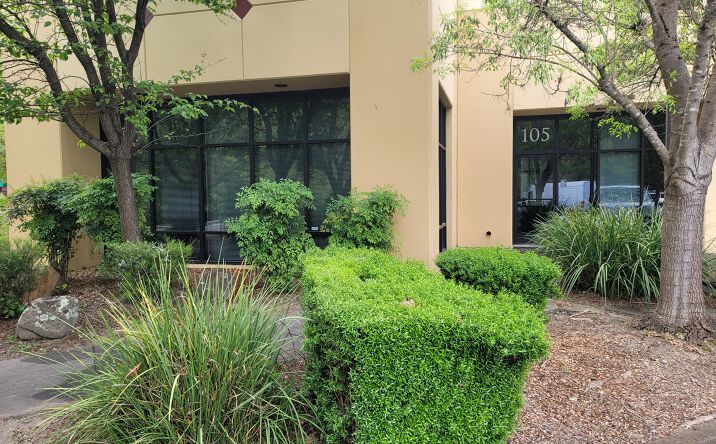 Pictures of Office property located at 105 Foss Creek Cir, Healdsburg, CA 95448 for lease - image #1
