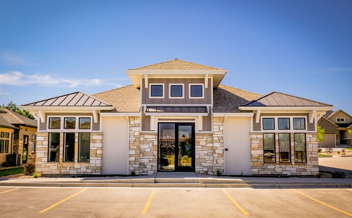 Pictures of Office property located at 10434 4000 W, South Jordan, UT 84009 for lease - image #1