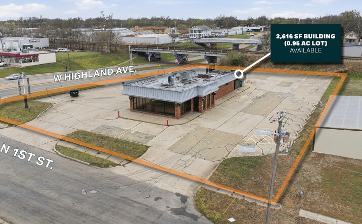 Pictures of Retail, Restaurant property located at 700 N 1st St, Ponca City, OK 74601 for lease - image #1