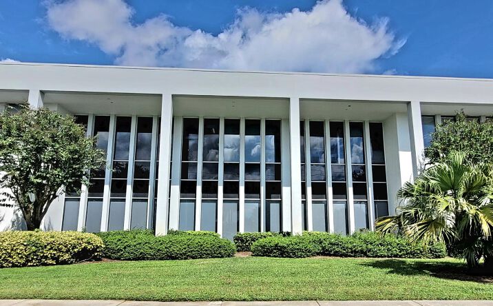 Pictures of Office property located at 11900 SE Federal Highway, Hobe Sound, FL 33455 for lease - image #1