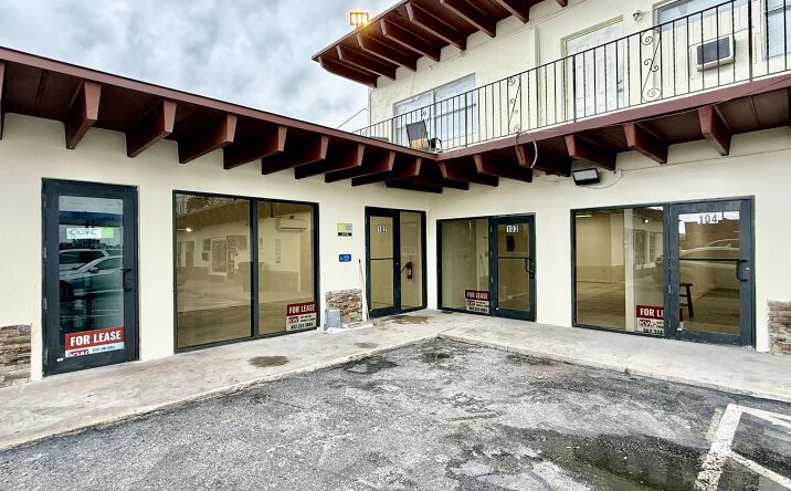 Pictures of Retail property located at 315 President Barack Obama Highway 104, Riviera Beach, FL 33404 for lease - image #1