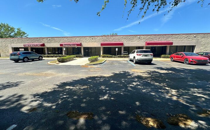 Pictures of Special Purpose property located at 5055 Turnpike Feeder Road, Fort Pierce, FL 34951 for lease - image #1