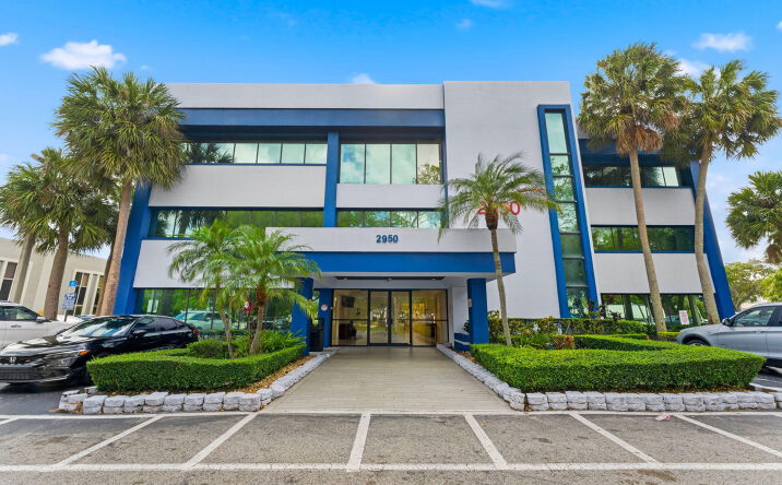 Pictures of Office property located at 2950 W Cypress Creek Road, Fort Lauderdale, FL 33309 for lease - image #1