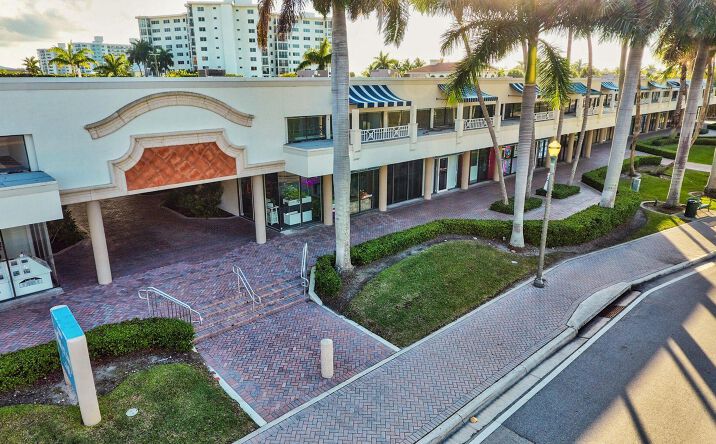 Pictures of Retail property located at 900 E Atlantic Avenue # 12, Delray Beach, FL 33483 for lease - image #1