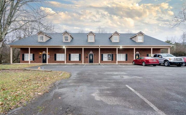Pictures of Office property located at 6911 Cleveland Highway Unit 201D, Clermont, GA 30527 for lease - image #1
