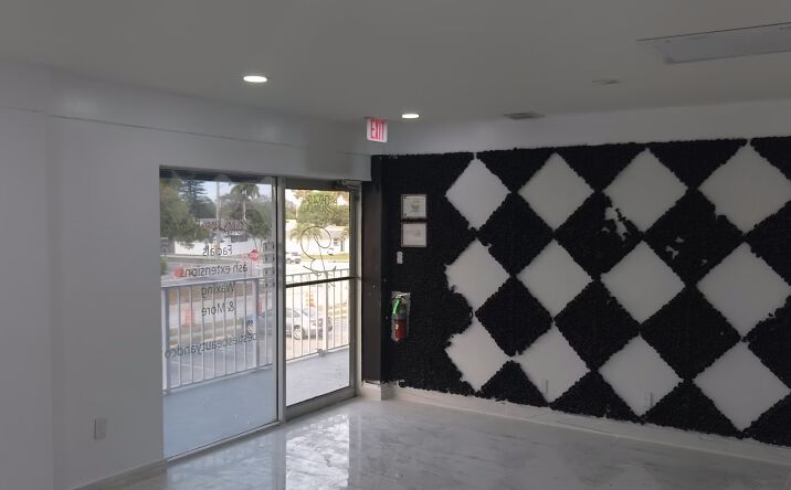 Pictures of Retail property located at 9848 Sandalfoot Blvd, Boca Raton, FL 33428 for lease - image #1