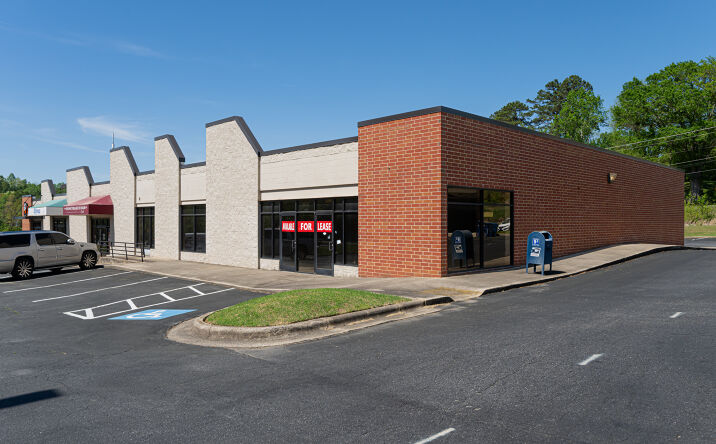 Pictures of Retail, Office, Restaurant property located at 1362 US-321, Hickory, NC 28601 for lease - image #1