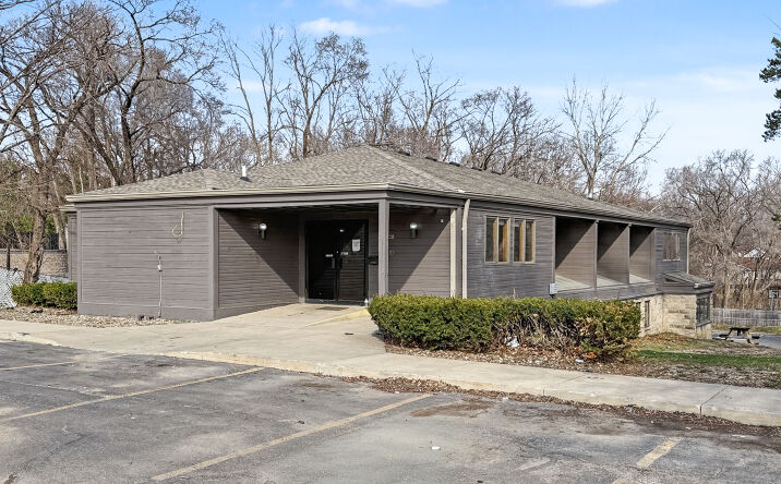 Pictures of Office property located at 5001 SW 9th St, Des Moines, IA 50315 for lease - image #1