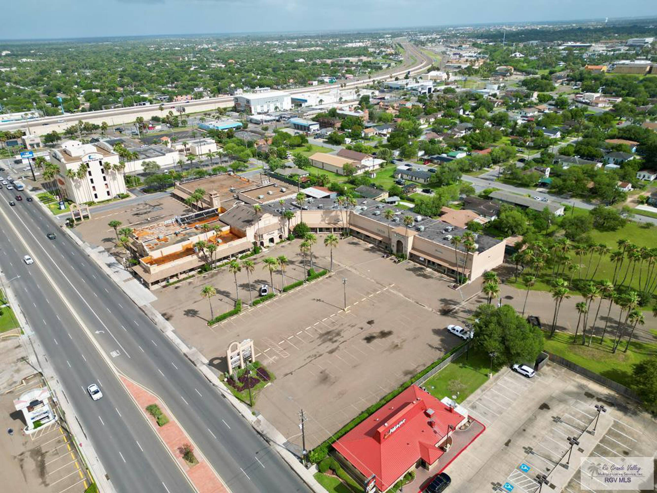 3420897