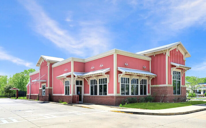 Pictures of Retail, Restaurant property located at 5900 Main St, Zachary, LA 70791 for lease - image #1