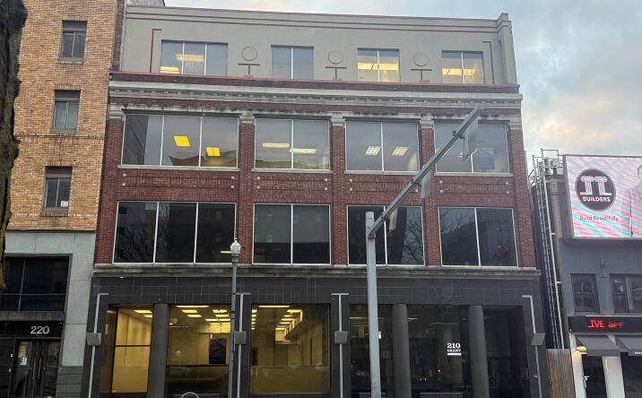 Pictures of Office property located at 210 Grant St, Pittsburgh, PA 15219 for lease - image #1