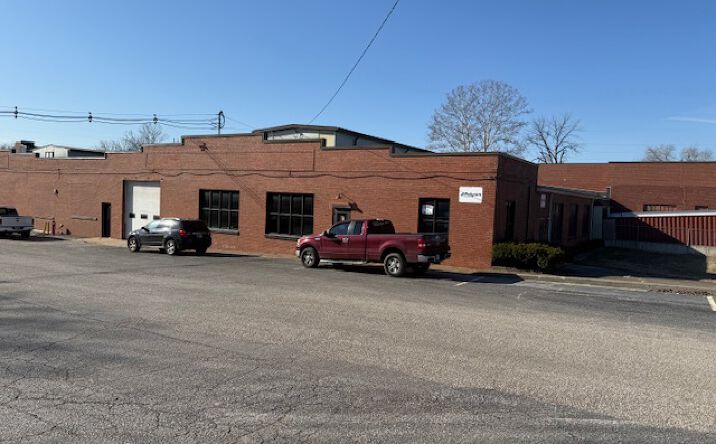 Pictures of Industrial property located at 4200 Upper Mt Vernon Rd, Evansville, IN 47712 for lease - image #1