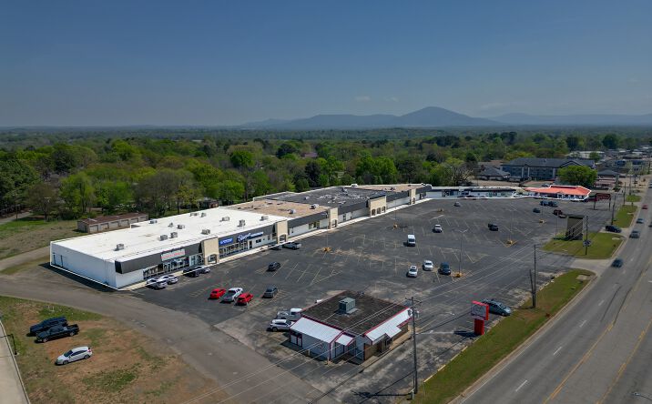 Pictures of Retail property located at 1910 N Broadway St, Poteau, OK 74953 for lease - image #1