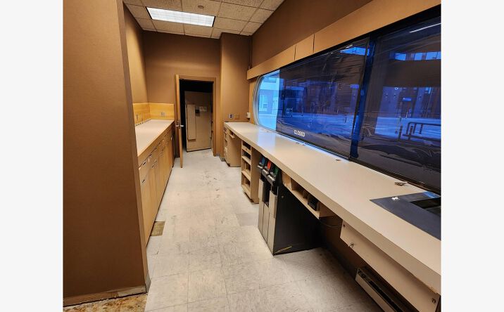 Pictures of Retail, Office property located at 700 Fifth Ave S, Minneapolis, MN 55415 for lease - image #1
