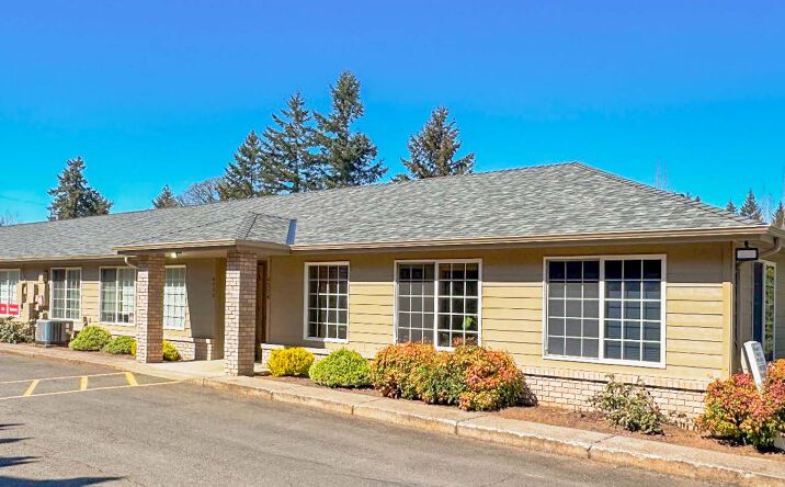 Pictures of Office property located at 4356 Commercial St SE, Salem, OR 97302 for lease - image #1